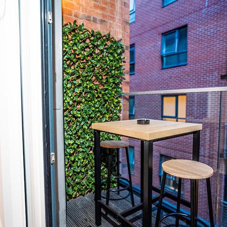 Manchester City Centre Apt With Balcony & Free Parking - Including Free 1-Hour Early Check-In Or Late Check-Out For Bookings Until July, Justeat Voucher For 2-Night Stays Minimum! Exterior foto
